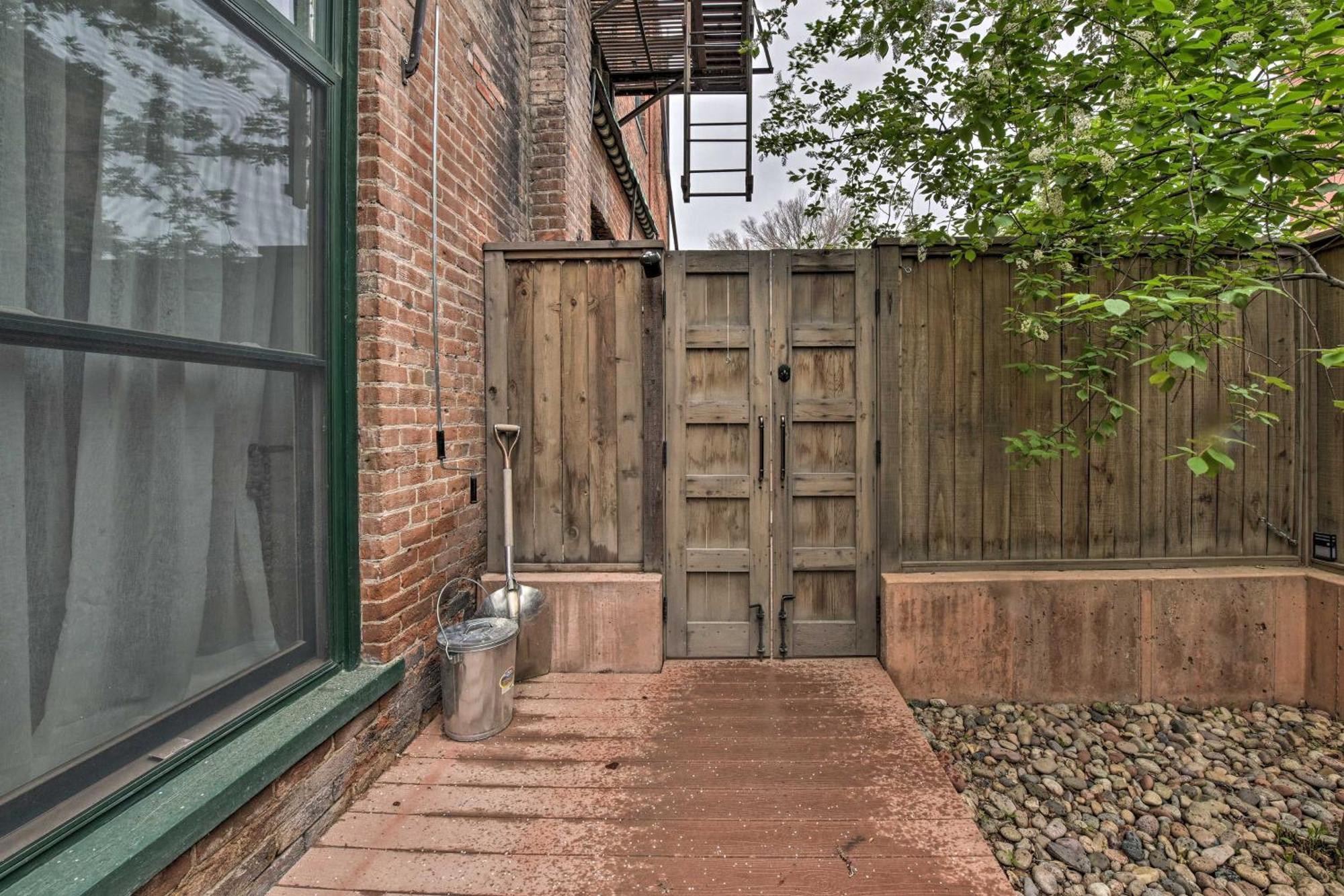 Walk To Arkansas River Historic Palace Loft! サライダ エクステリア 写真